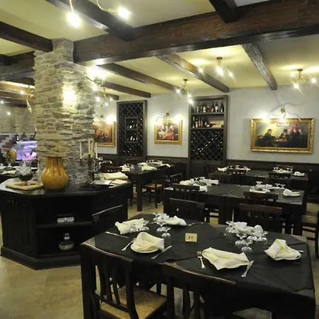 Corte Coronisio 3*
